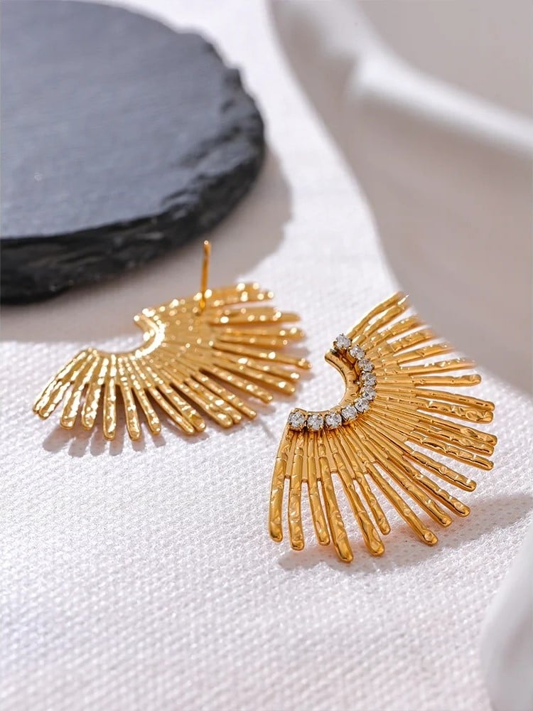 Cercei Elora, aurii, cu model raze, din otel inoxidabil placat cu aur 18K - Colectia Glamour