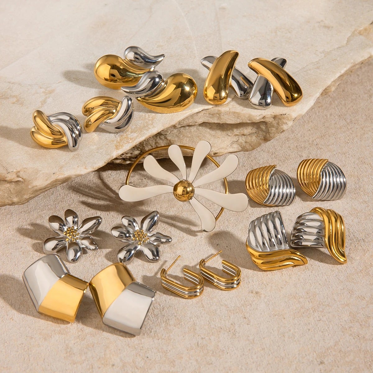 Cercei Marion, mix auriu si argintiu, in stil vintage, din otel inoxidabil placat cu aur 18K