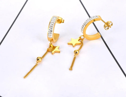 Cercei Gatlin, aurii, lungi, din otel inoxidabil placat cu aur 18K, model cu stelute - Colectia Parisian