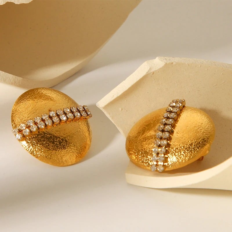 Cercei Mavis, aurii, rotunzi, cu zirconiu, din otel inoxidabil placat cu aur 18K - Colectia Glamour