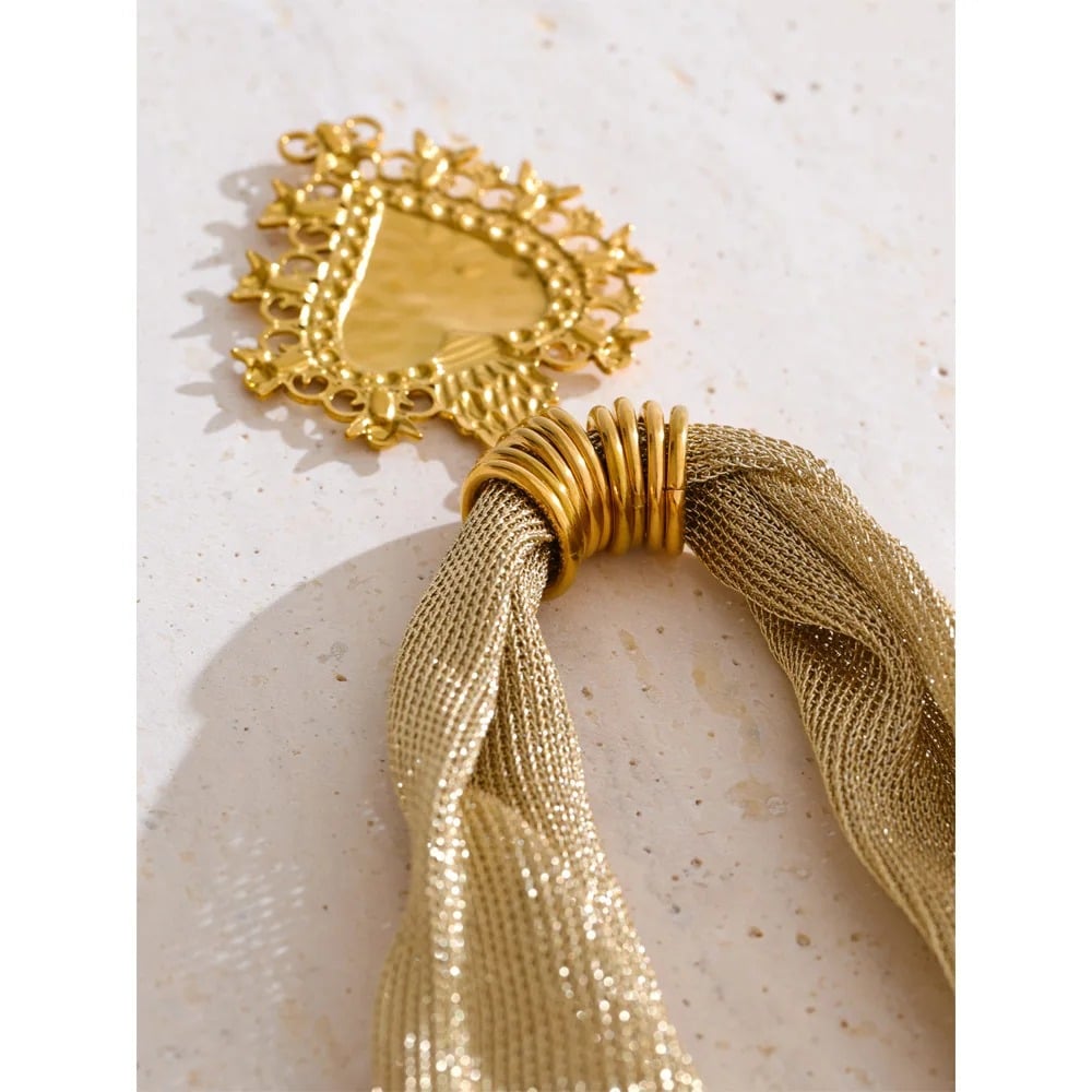 Colier Salome, auriu, cu pandantiv in forma de inima, din otel inoxidabil placat cu aur 18K - Colectia Glamour