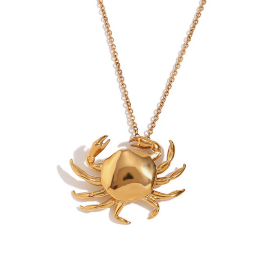 Colier Mae, auriu, din otel inoxidabil placat cu aur 18K, cu pandantiv in forma de crab
