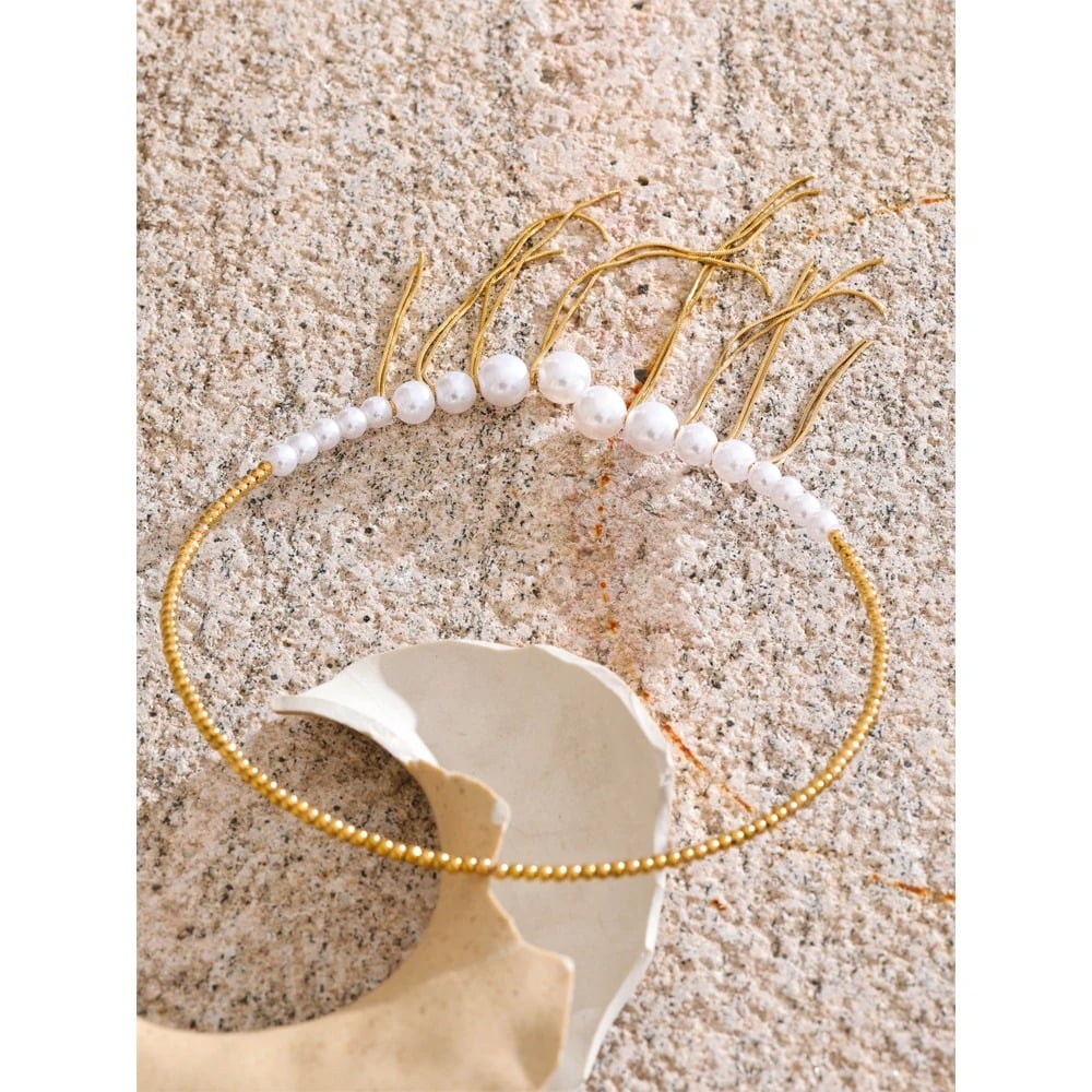 Colier Selma, auriu, cu perle si margele, din otel inoxidabil placat cu aur 18K - Colectia Universe of Pearls