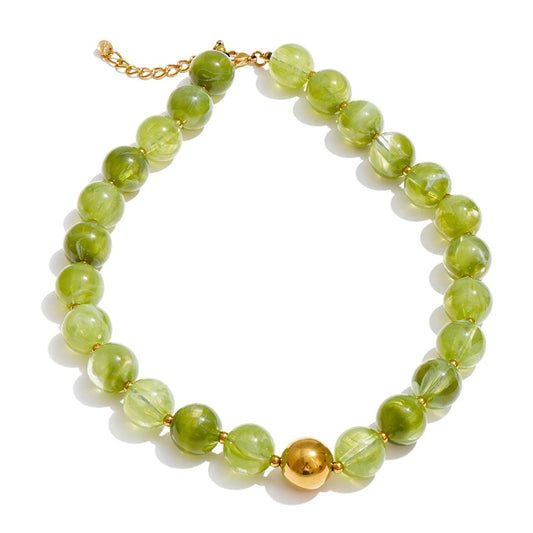 Colier Jenny, handmade, cu margele verzi si montura aurie, din otel inoxidabil placat cu aur 18K