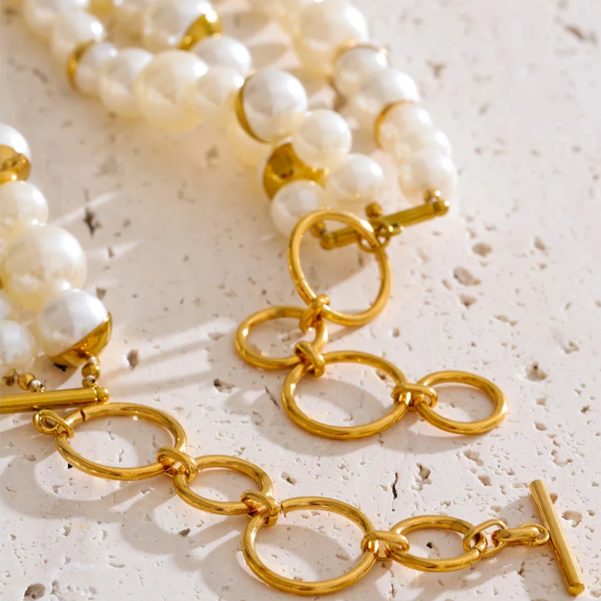 Colier Myia, auriu, statement, cu perle, din otel inoxidabil placat cu aur 18K - Colectia Universe of Pearls