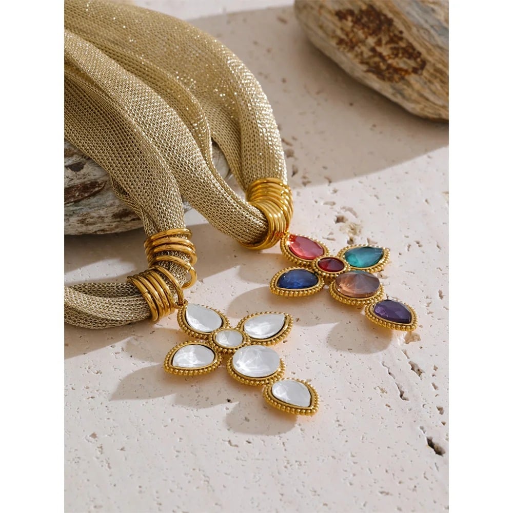 Sara necklace, gold, with a cross-shaped pendant with white stones, made of 18K gold-plated stainless steel - Glamour Collection