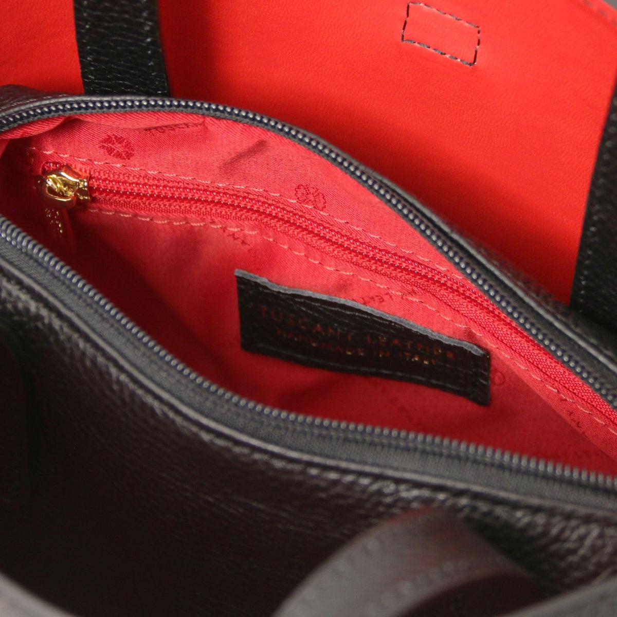 AGATHA - Genuine leather handbag
