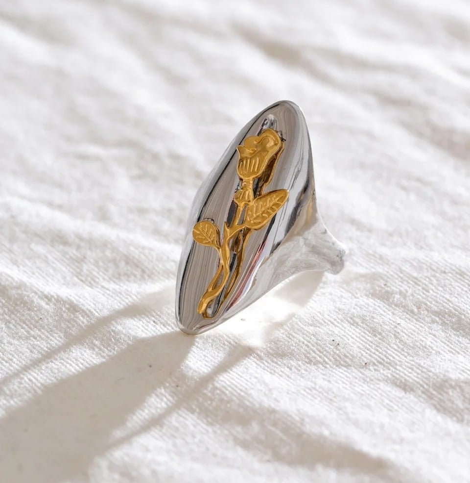 Inel Megan, argintiu, oval, din otel inoxidabil placat cu aur 18K, reglabil - Colectia Floral Paradise